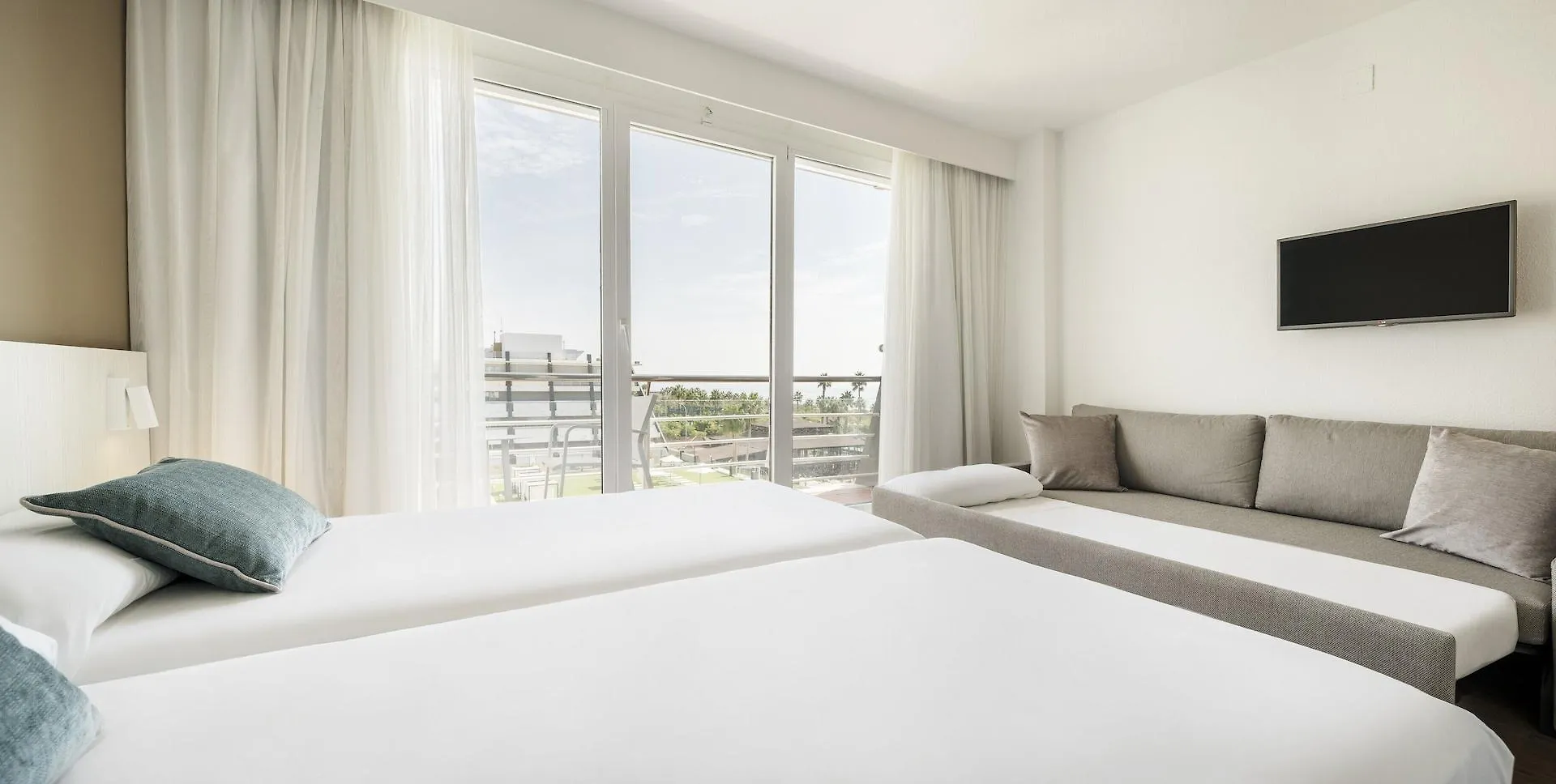 Ilunion Islantilla 4*,  Spanien
