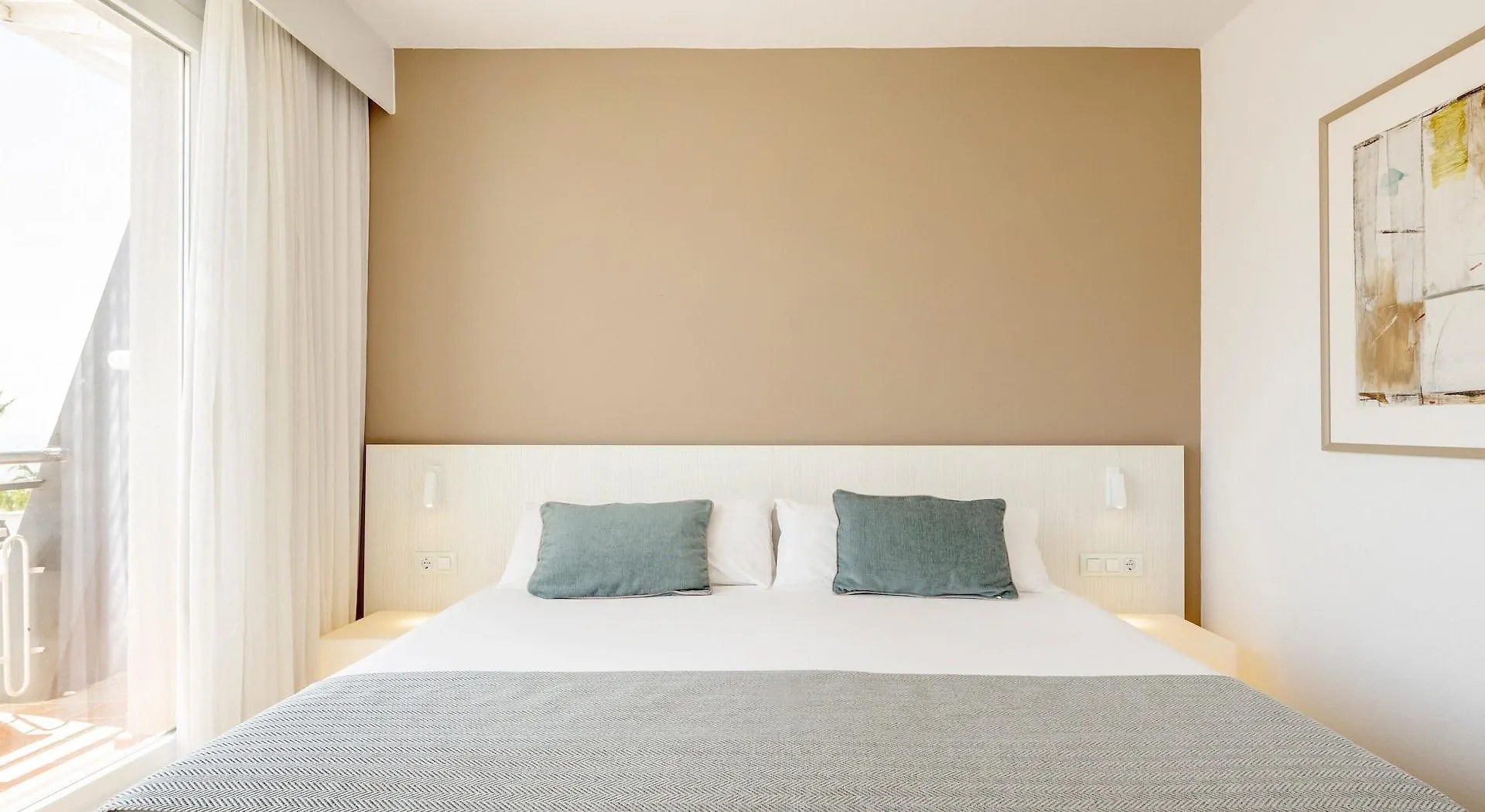 **** Hotel Ilunion Islantilla Spain